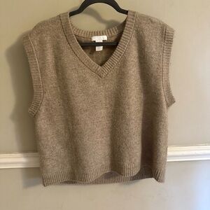 H&M Taupe V-Neck Sleeveless Knit Vest